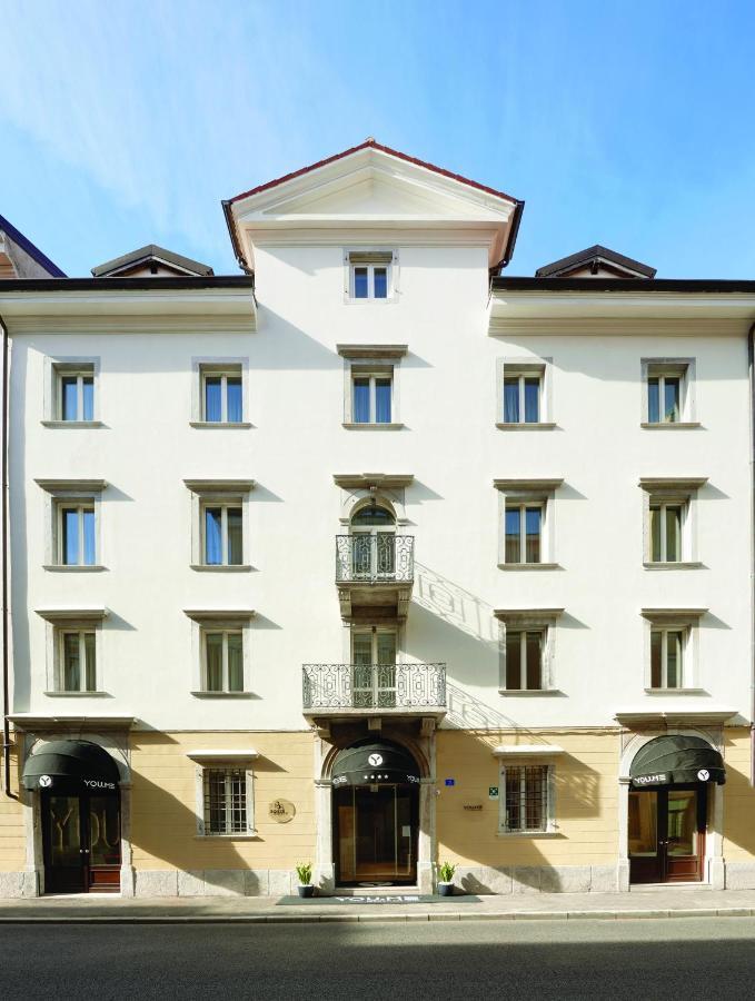 Youme Design Place Hotel Trieste Exteriör bild