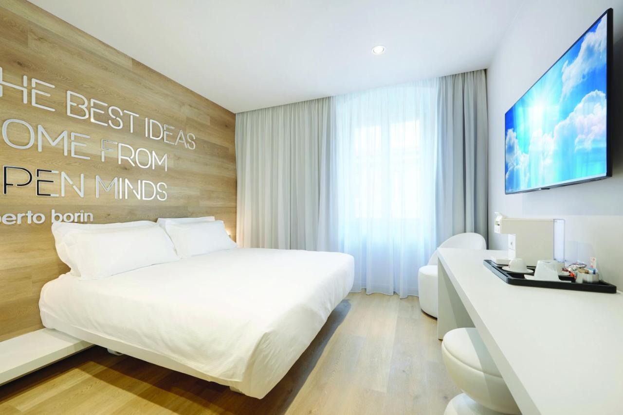 Youme Design Place Hotel Trieste Exteriör bild