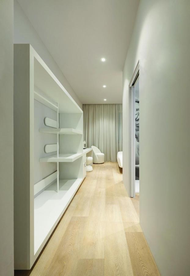 Youme Design Place Hotel Trieste Exteriör bild