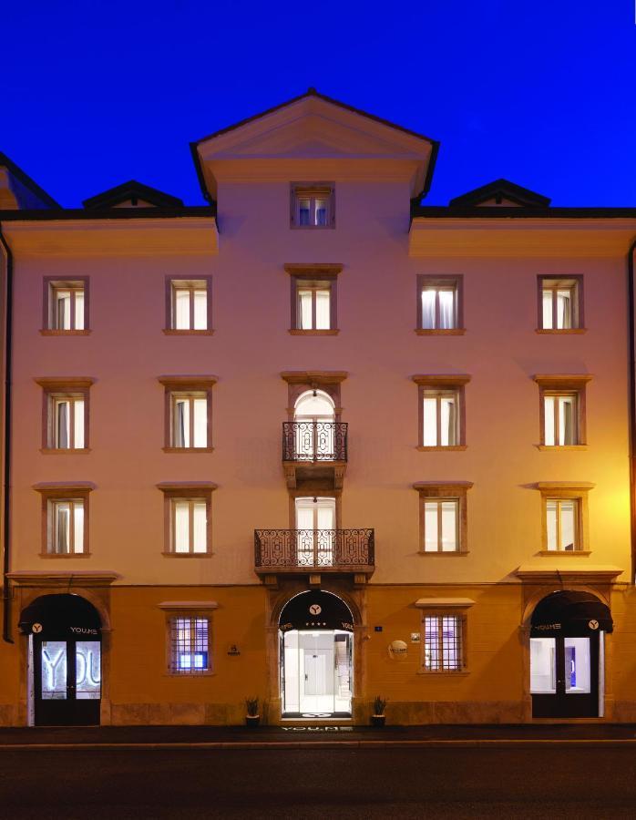 Youme Design Place Hotel Trieste Exteriör bild