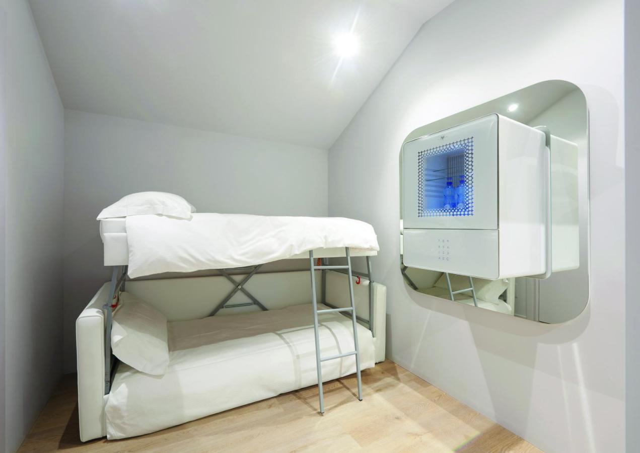 Youme Design Place Hotel Trieste Exteriör bild