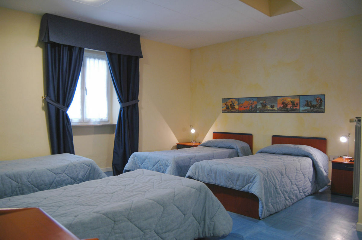 Youme Design Place Hotel Trieste Exteriör bild